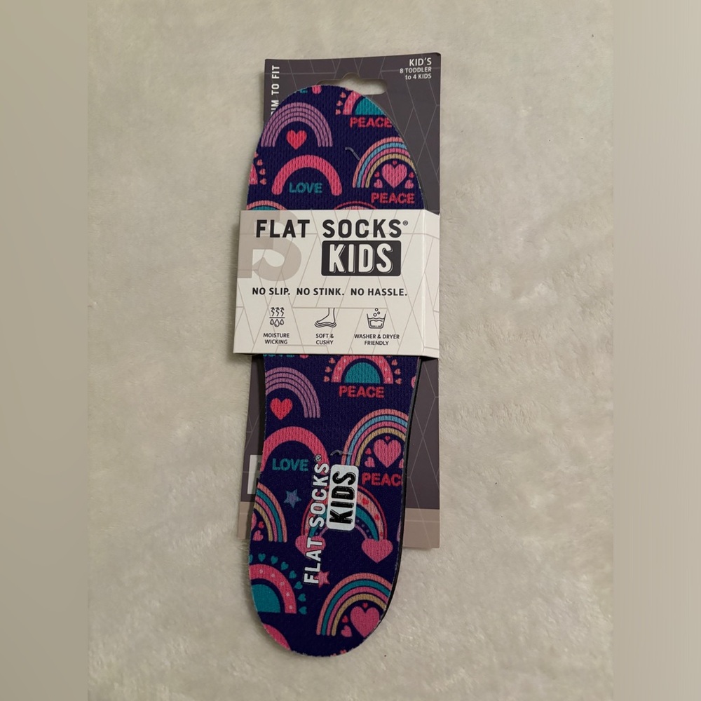 Kids flat socks new in package fits 8 toddler to 4 kids